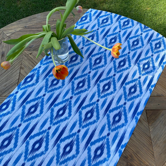 Camino de mesa de lino “ikat en azul”